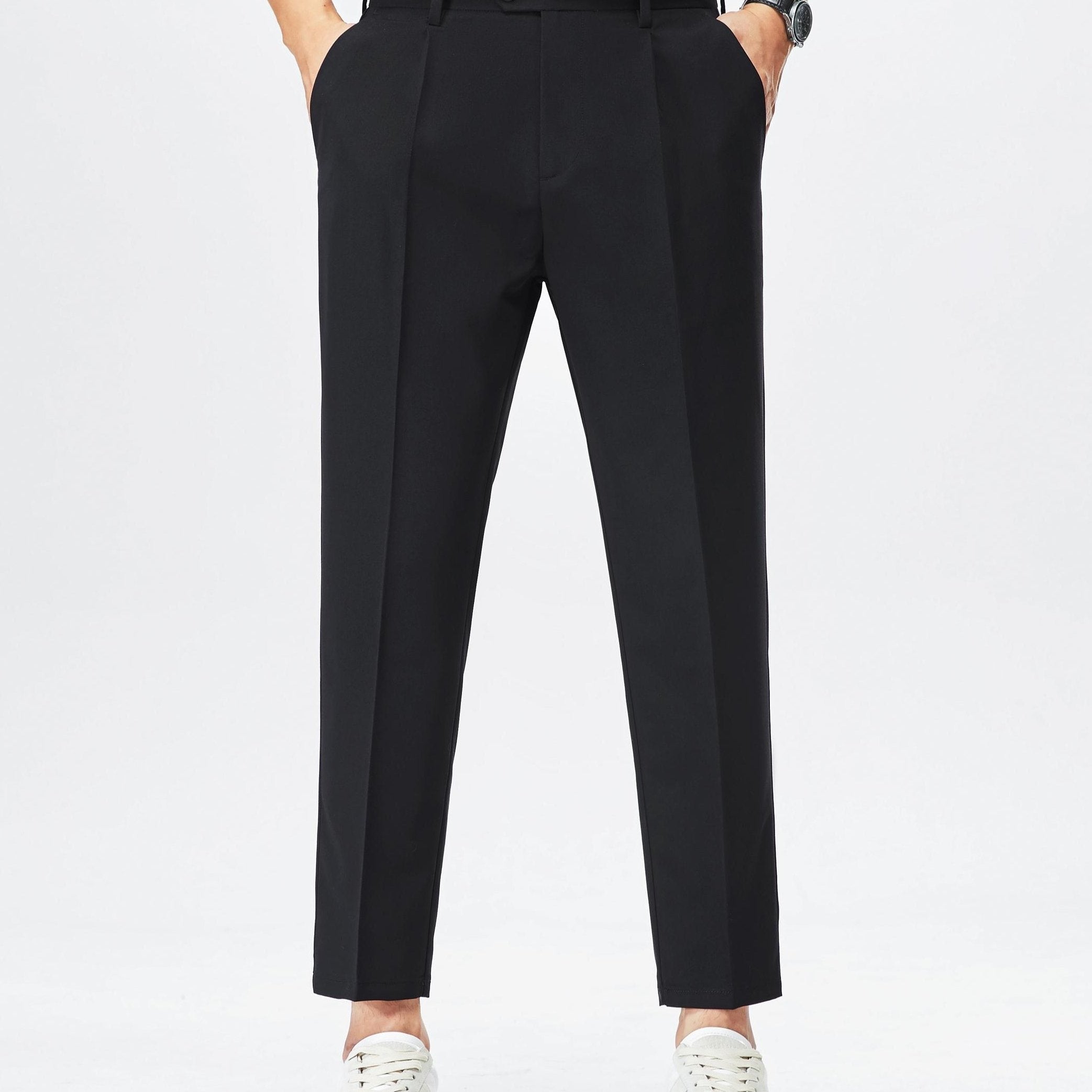 Erkaklar uchun bir rangli, yarim rasmiy uslubda, norasmiy ochiq havoda kiyish uchun mo'ljallangan qisqa shimlar.