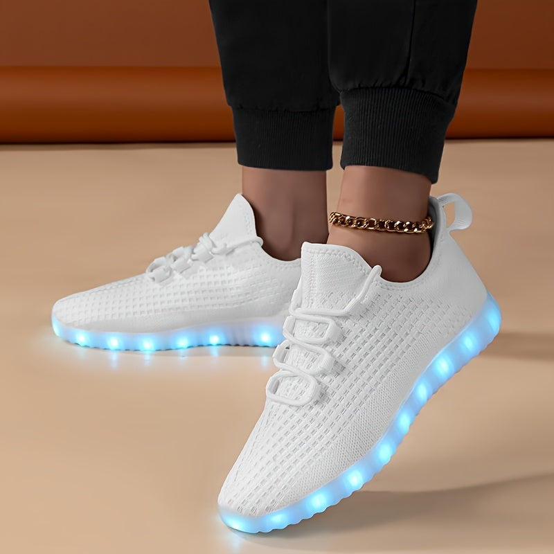 Ayollar uchun kundalik LED yoritgichli sport poyabzali USB qayta zaryadlanadigan qorqinchli yoritgichli sport poyabzali