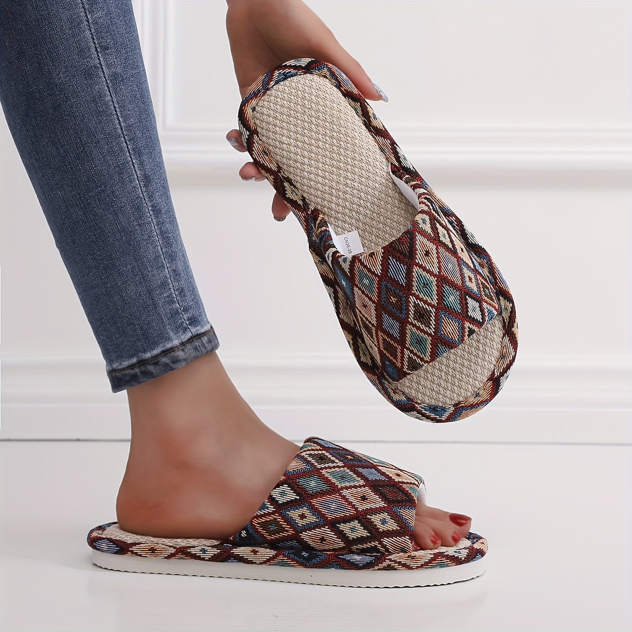 Women's Breathable Summer Slippers Non-Slip Diamond Pattern Home Use