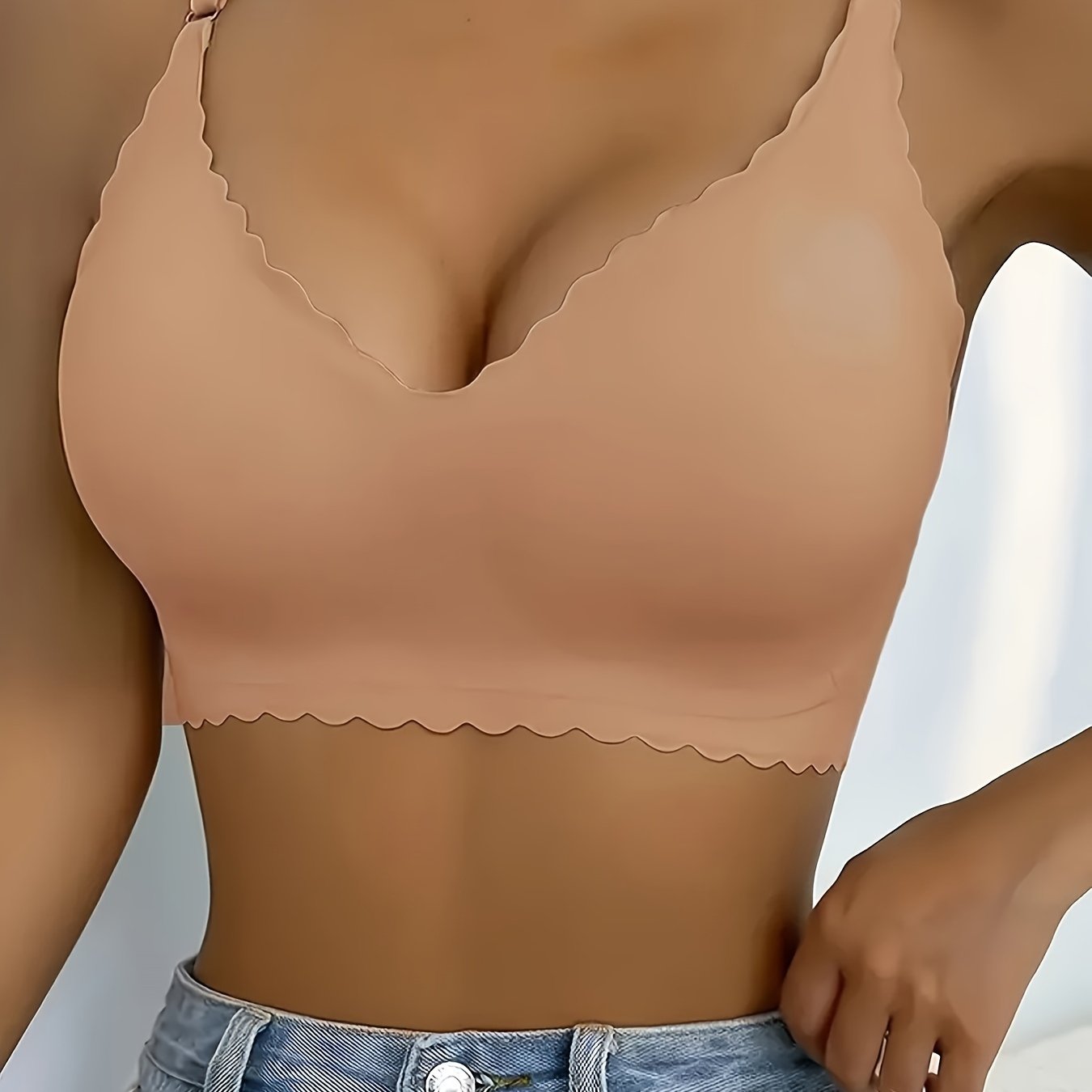 Women's Nylon Sports Bra V-Neck Removable Pads Light Gray Comfortable Supportive