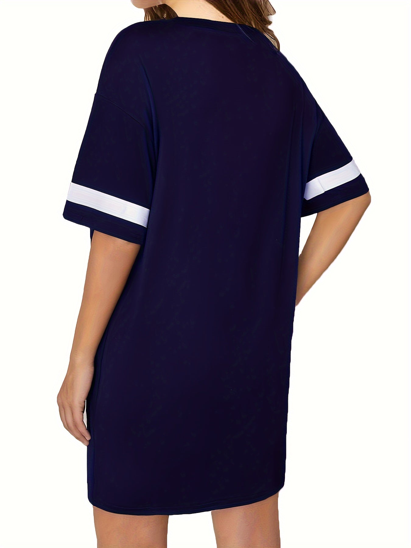 Ayollar uchun "KUN BOYI UXLASH" qora tunika - Oddiy, Havo o'tkazuvchi polyester, Dumaloq bo'yin, Qisqa yeng, Chiziqli tafsilot, Mashinada yuvish mumkin.