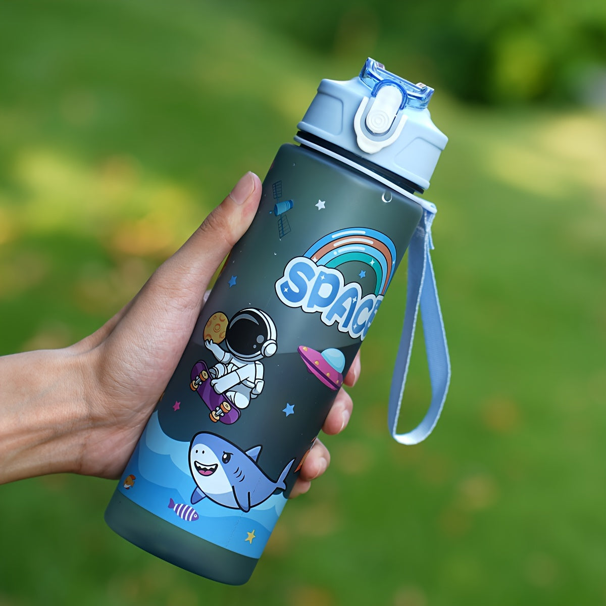 Botella de agua deportiva de 21oz con pajilla y cuerda de transporte para senderismo al aire libre y escuela