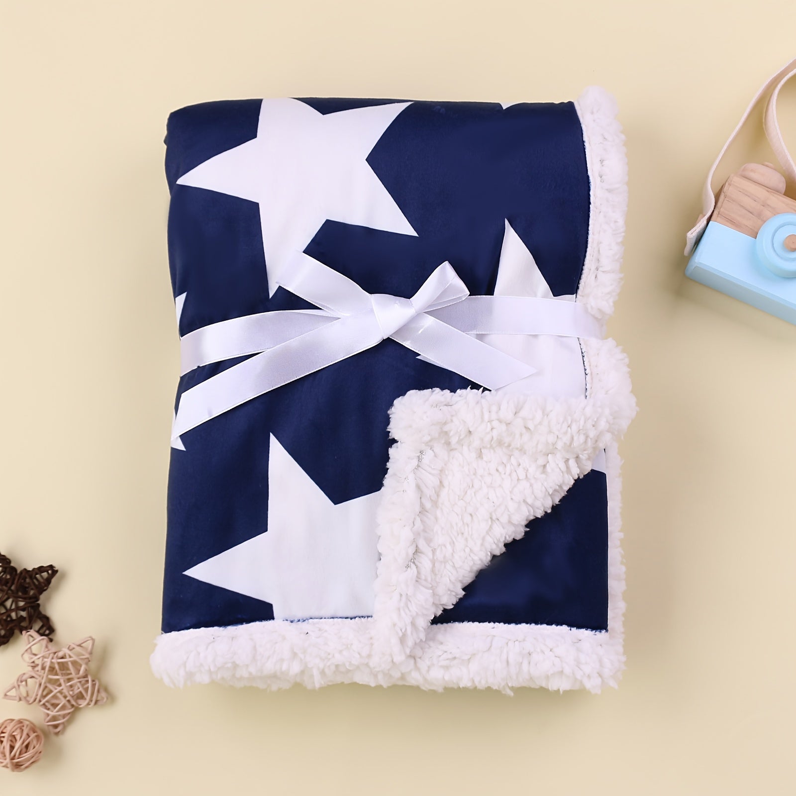 Double Layer Fleece Blanket for Strollers with Cartoon Print for Autumn Winter