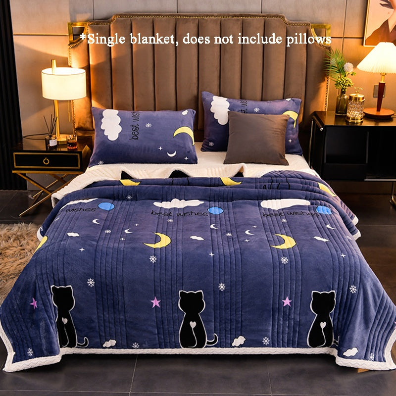 Hozirgi zamon ikki tomonlama marjon to'quv ko'rpa - Ushbu 1 dona ko'rpa 100% polyesterdan tayyorlangan bo'lib, tikuvli dizayn va raqamli bosma bilan bezatilgan. U to'qilmagan va 200-250gsm og'irlikdagi qalin Berber to'quviga ega. Ushbu ko'rpa mos keladi