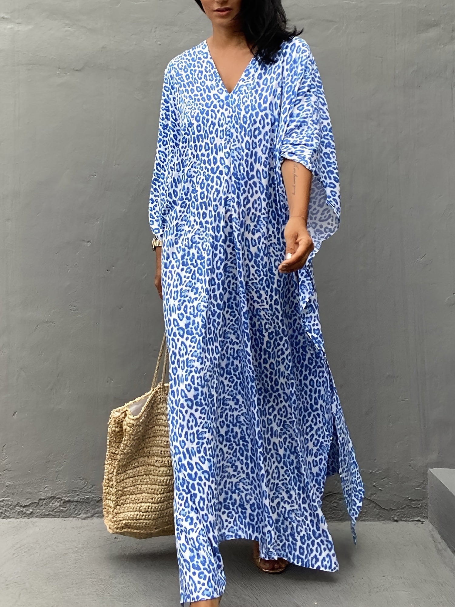 Ayollar uchun katta o'lchamli leopard bosma kaftan kiyi ta'til uchun ustki V-shakl bo'yinli