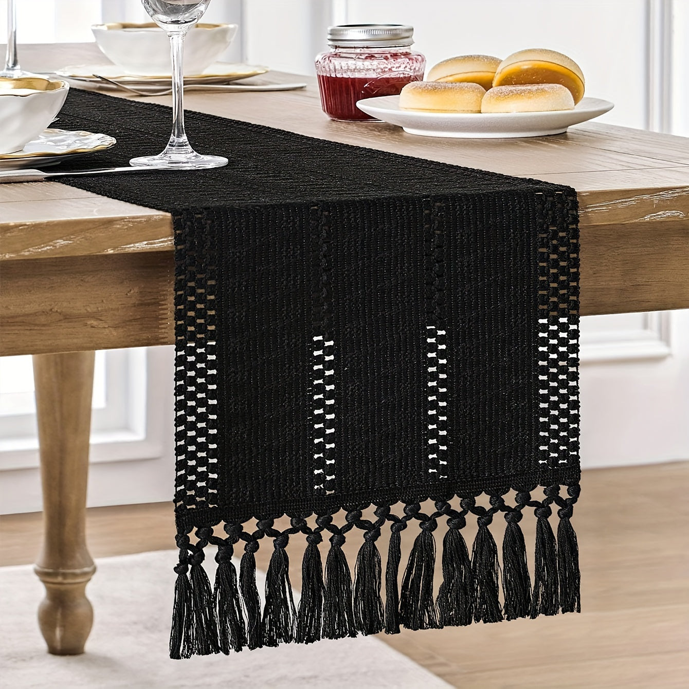 Bohemiya chiziqli linin stoli qoplamasi, bog'langan tassellar bilan, ovqatlanish yoki oshxona bezaklari uchun