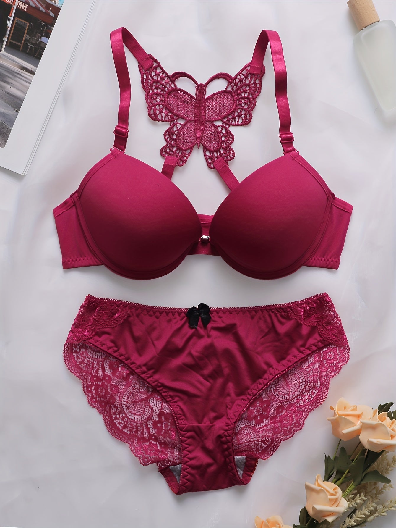Lingerie Set with Front Buckle Bra and Scallop Trim Panties for Women
