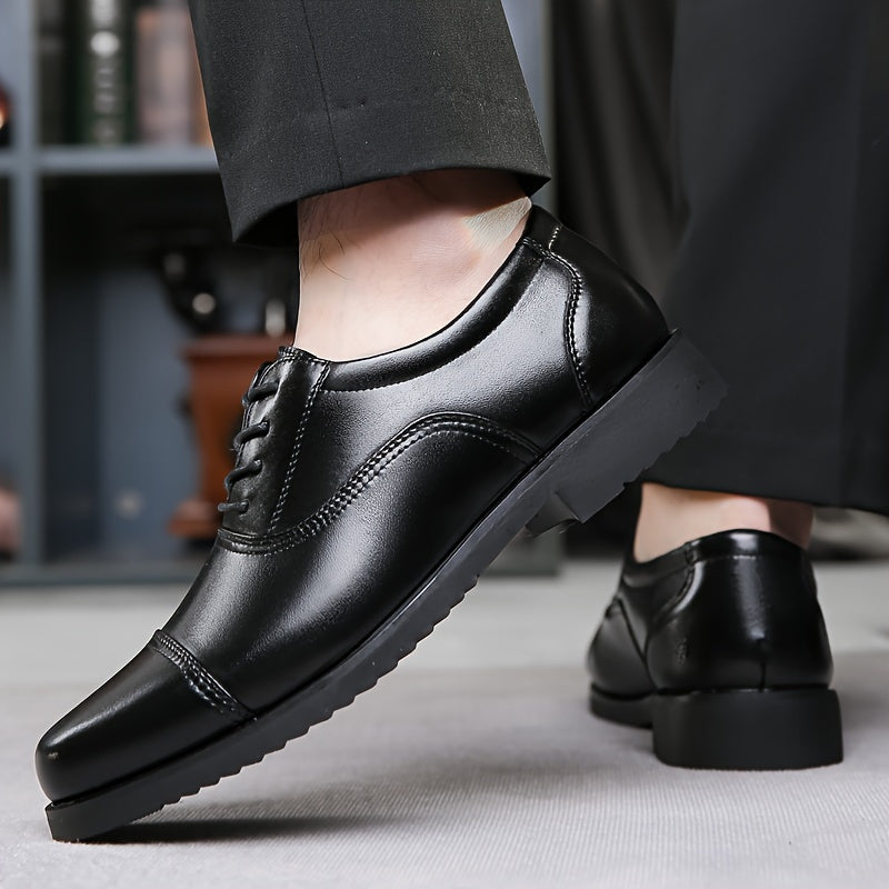 Zapatos casuales de tamaño grande para hombre hechos de cuero de microfibra con suela de goma