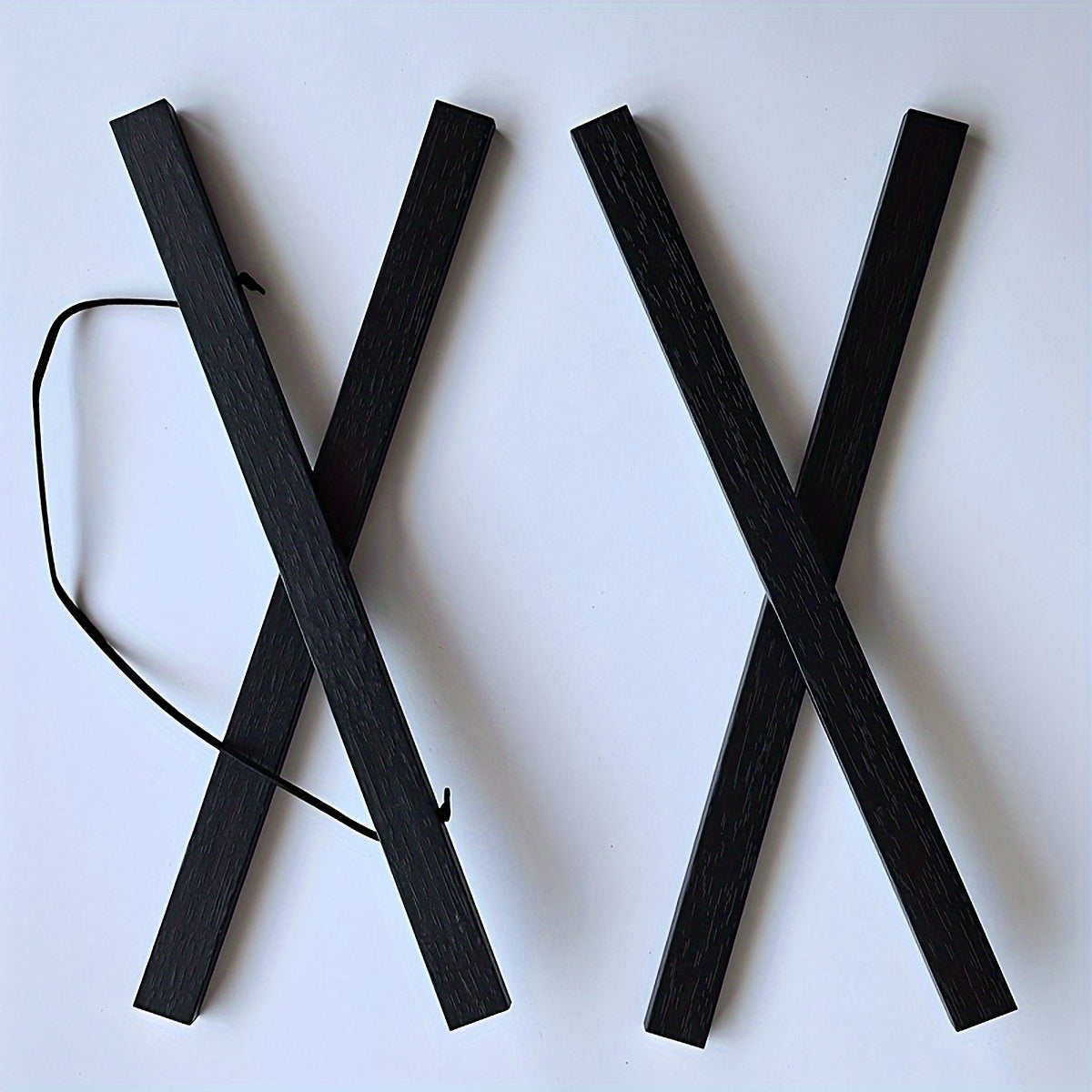 Деревянные магнитные зажимы для подвешивания постеров, холстов и фотографий.