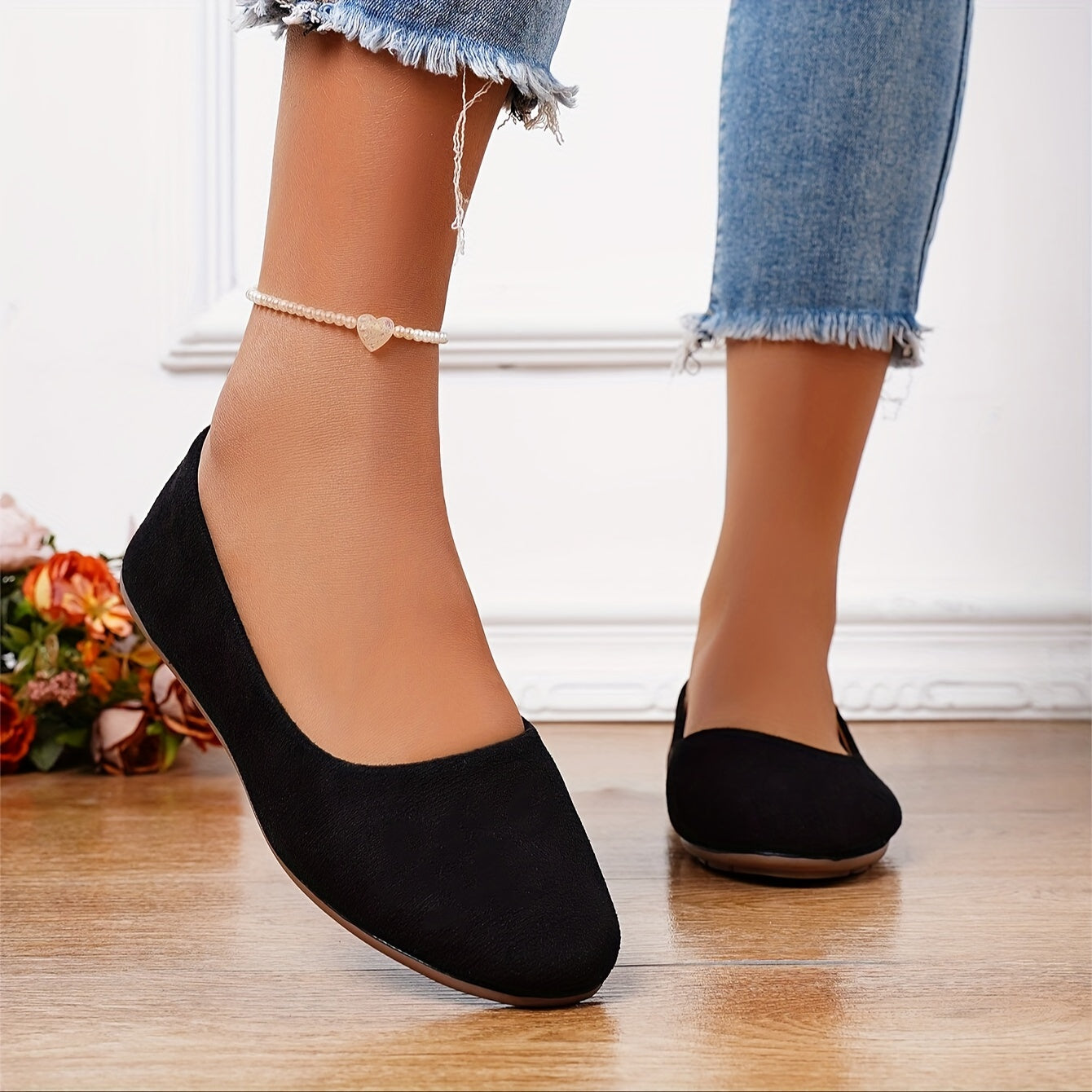 Women's Solid Color Minimalist Flats Lightweight Slip-On Walking Shoes