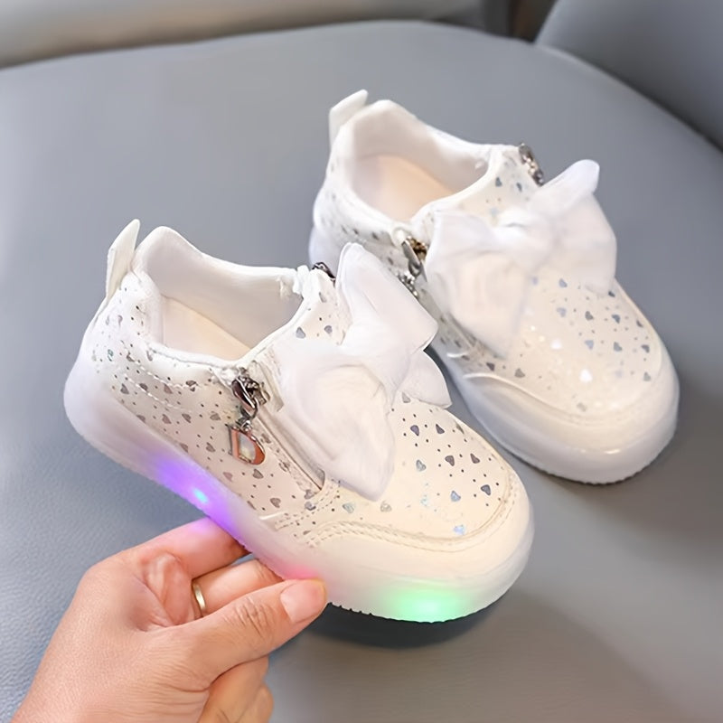Girls' LED Fashion Sneakers with Heart Pattern and Bow, Low Top, All-Season