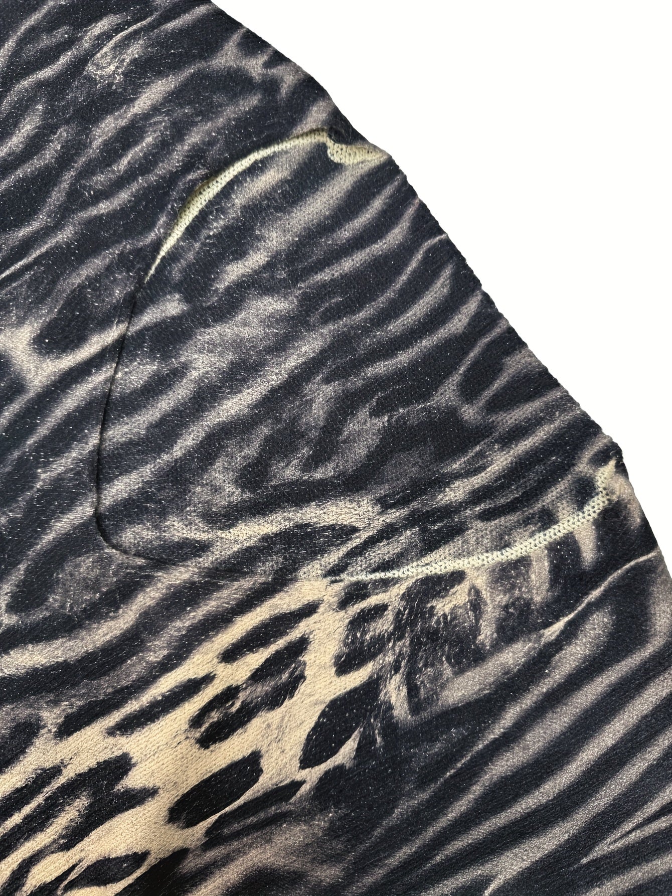 Women's Leopard Floral Print V-Neck Sweater Long Sleeve Oversized Pullover Black White