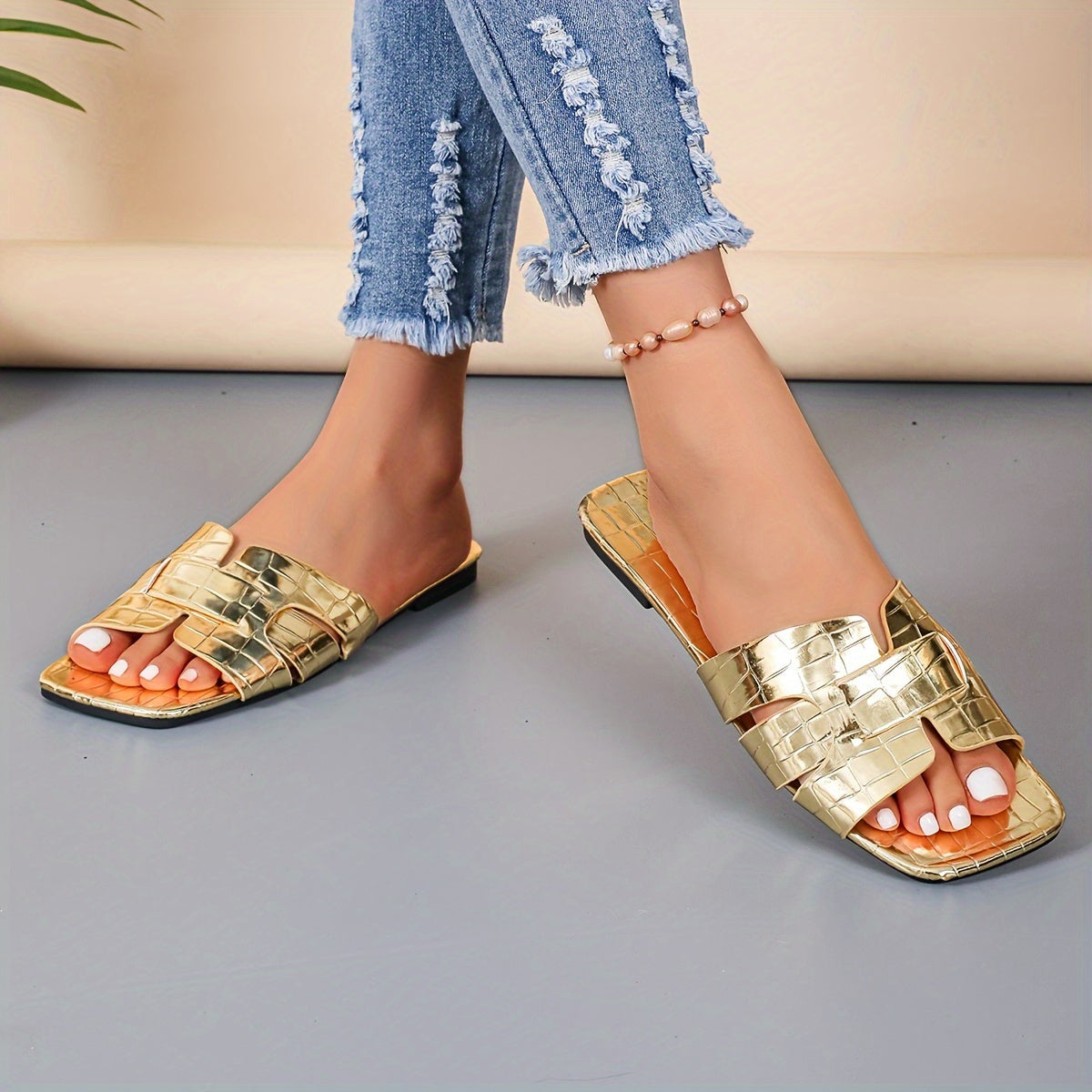 Women's Solid Color Flat Slides for Casual Wear with Square Toe