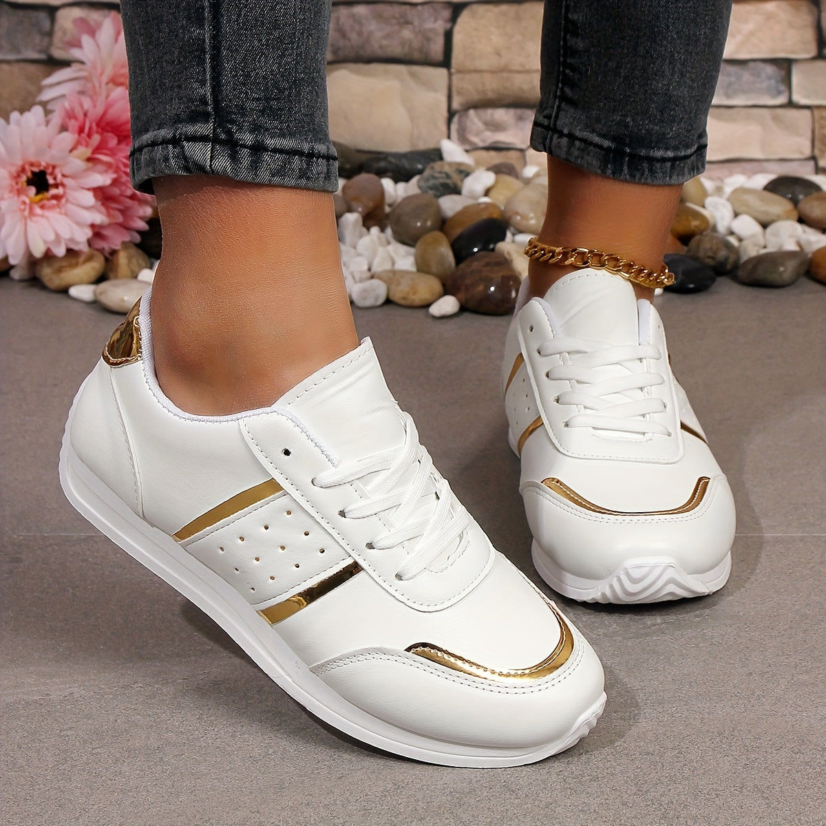 Women's Casual Sneakers Solid Color Lightweight Athletic Shoes