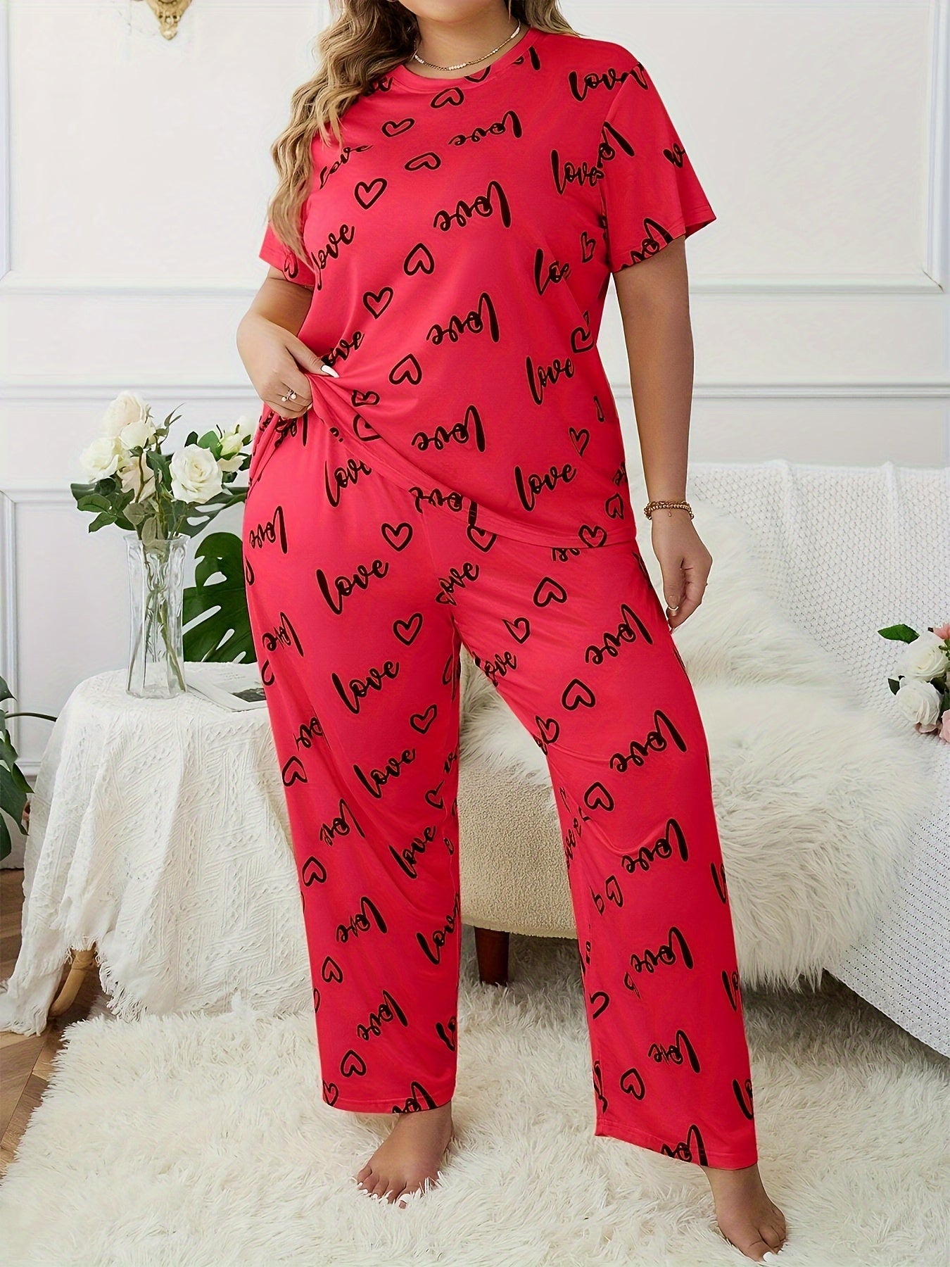 Plus Size Women's Pajama Set with Oversized T-Shirts and Long Pants