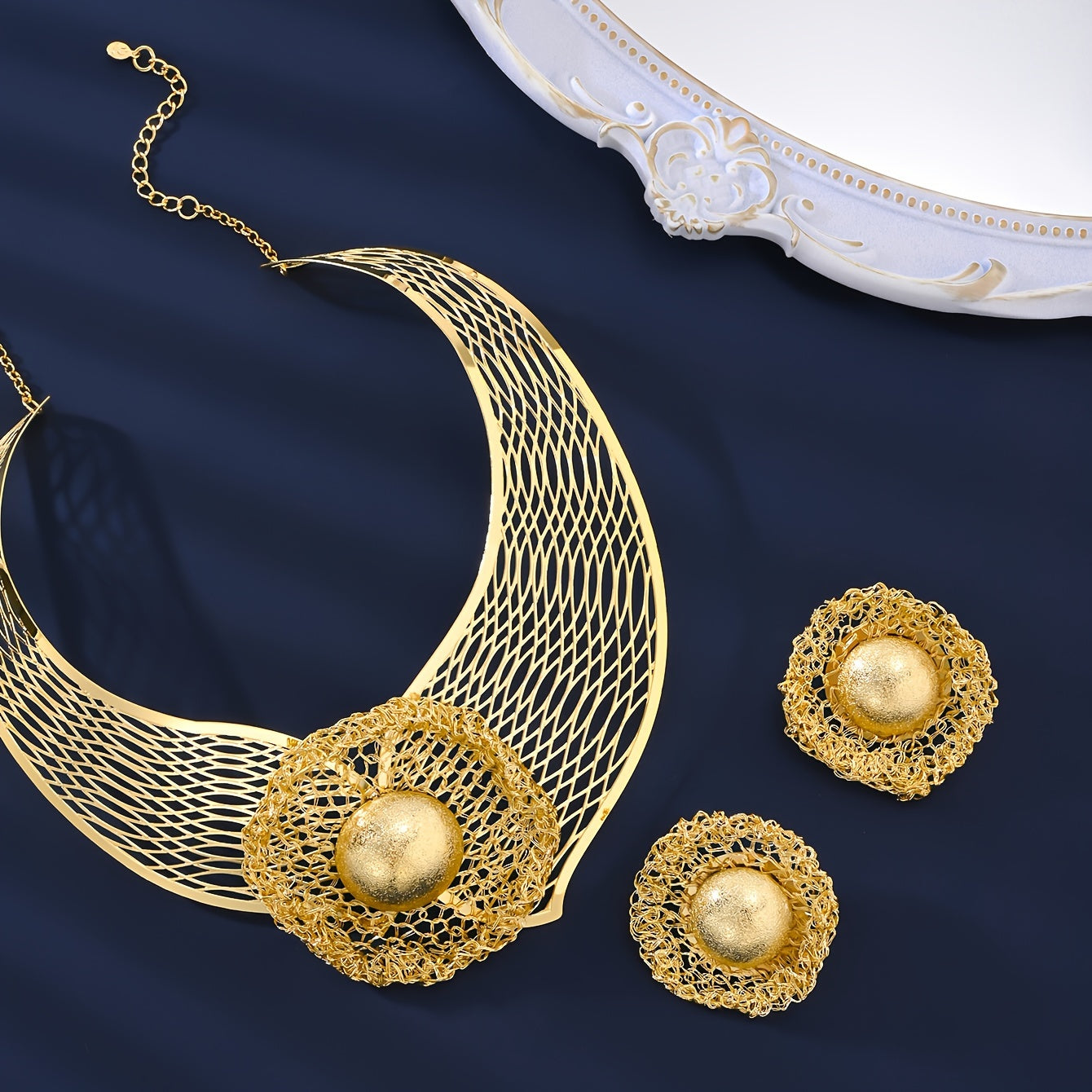 Zarif Vintage va Klassik MEIZ O'rta Sharqdan Ilhomlangan Gul O'sishi 18K Oltin Qoplangan Mis Zargarlik To'plami - Ayollar uchun Marjon, Pendel, Quloq uzuklari - Tug'ilgan kunlar, Bayramlar, To'ylar va Nikohlar uchun mukammal