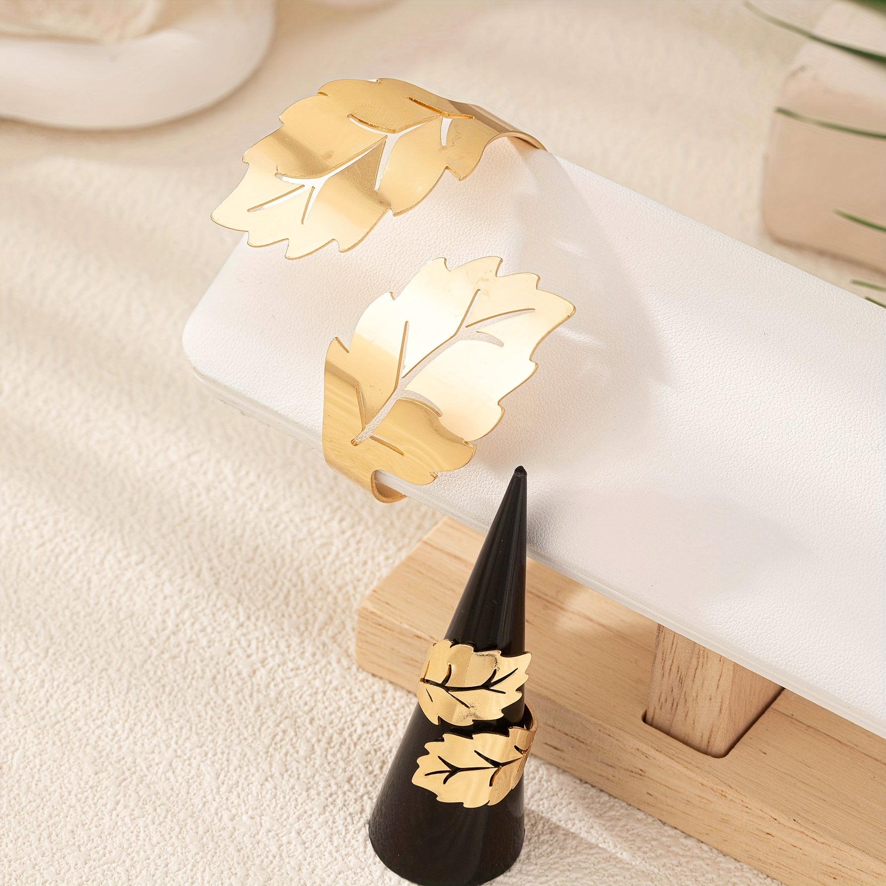 Women’s Leaf-Shaped Alloy Bangle and Ring Set for Everyday or Special Occasions