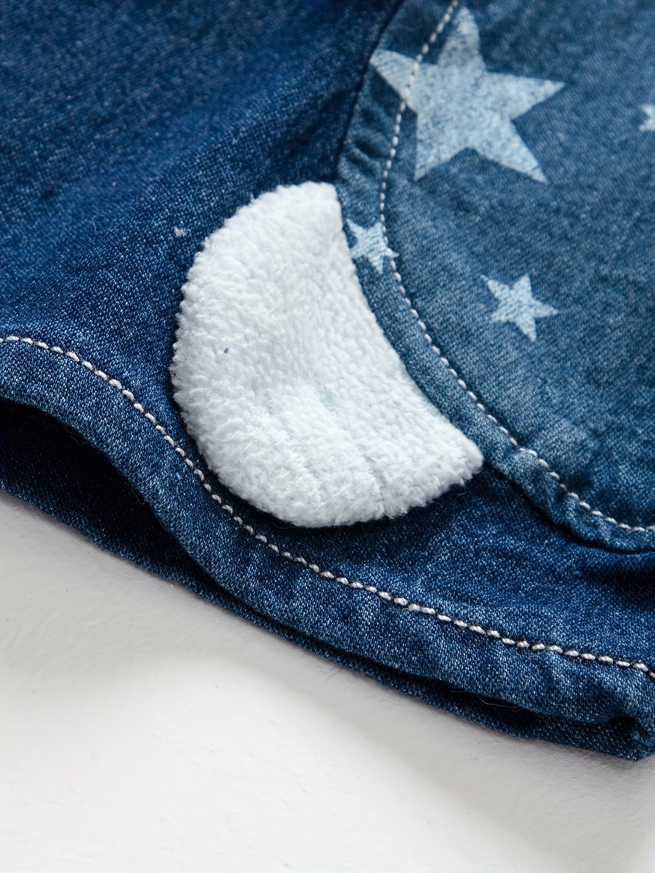 Yigitlar uchun denim kombinezonlar yozgi shortilar, tikilgan it hayvon naqshli, nafas oladigan paxta aralashmasi, oddiy fit