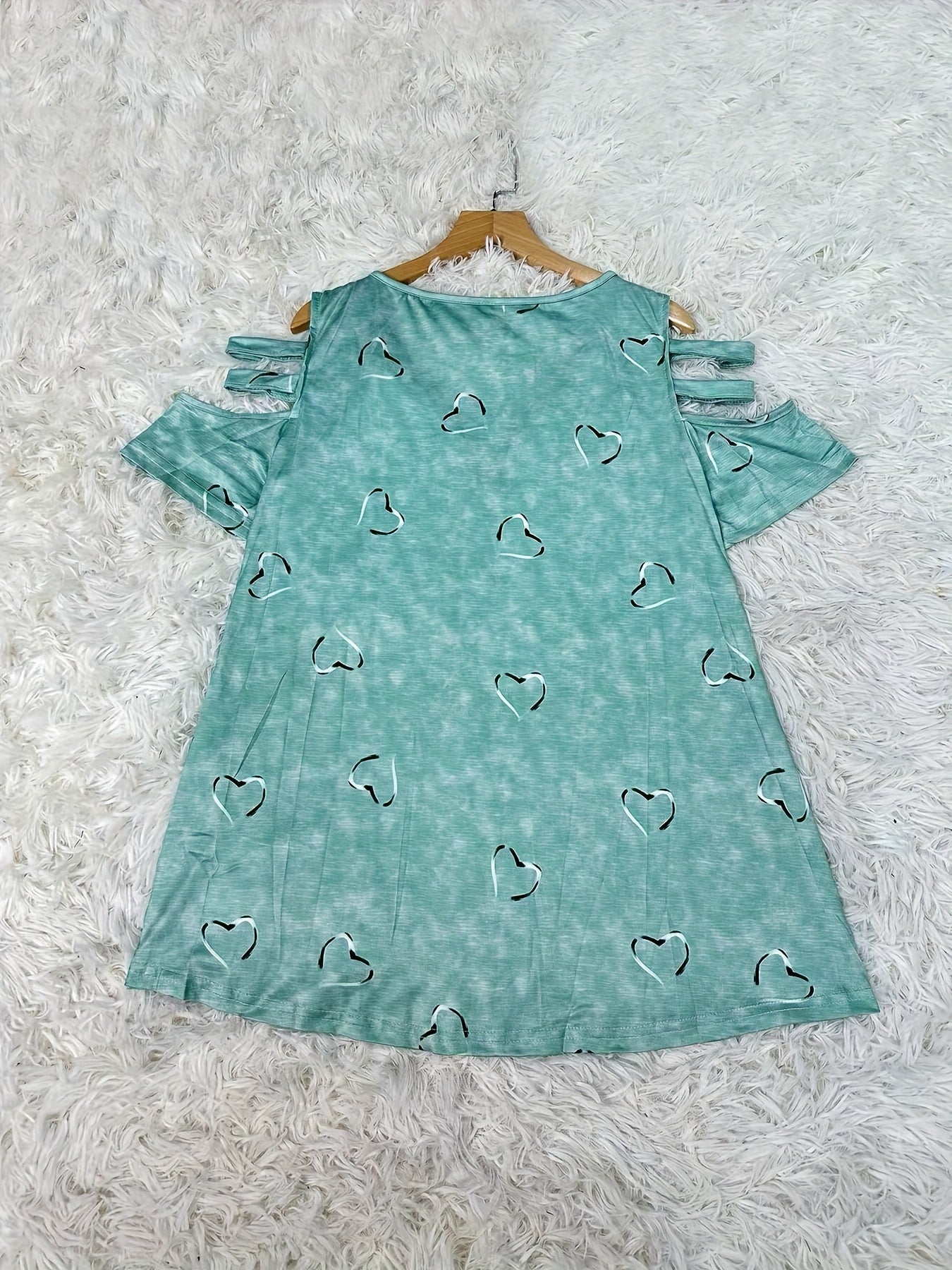 Camisetas casuales de mujer con cuello en V y detalle de cremallera, estampado de corazón, ligeras