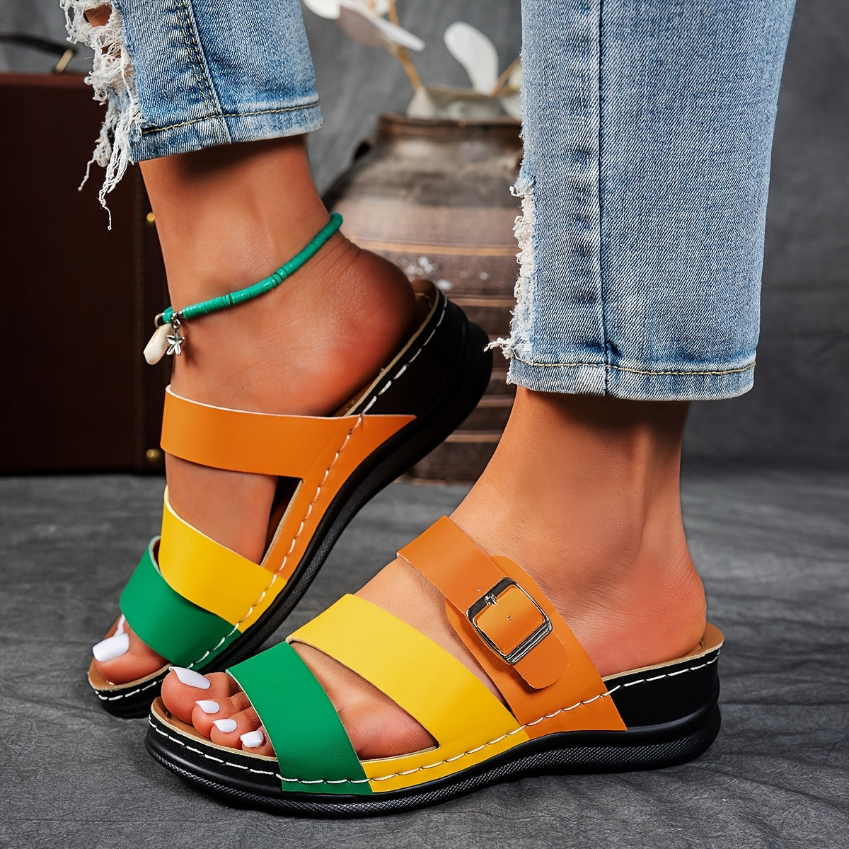 Ayollar yozgi yopiladigan qulay qumli poyabzal, qalin tagli ochiq barmoqli plyaj poyabzali