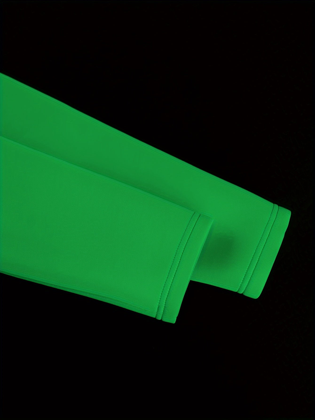 Women Green Faux Button-Up Bodycon Midi Dress with Ruffled Ruffle for Parties