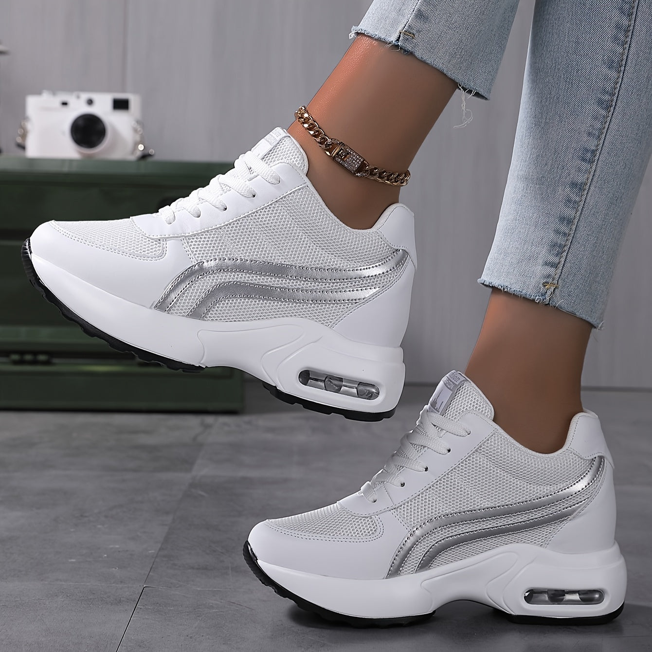 Women's Mesh Casual Sneakers White Black Breathable Lightweight Shoes