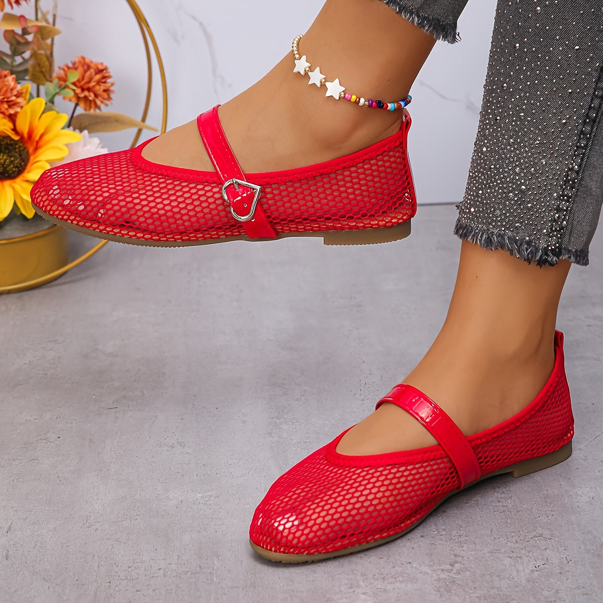 Women's Mesh Flats Lightweight Slip-On Casual Shoes in Solid Colors