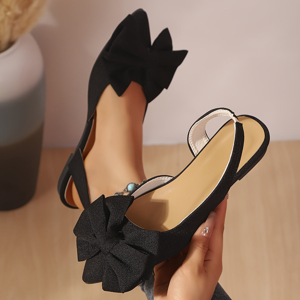 Women's Black Fabric Bow-Decorated Pointed Toe Slip-On Sandals