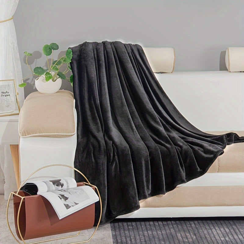 Black Soft Fleece Blanket for Office Travel Leisure and Gift 1pc