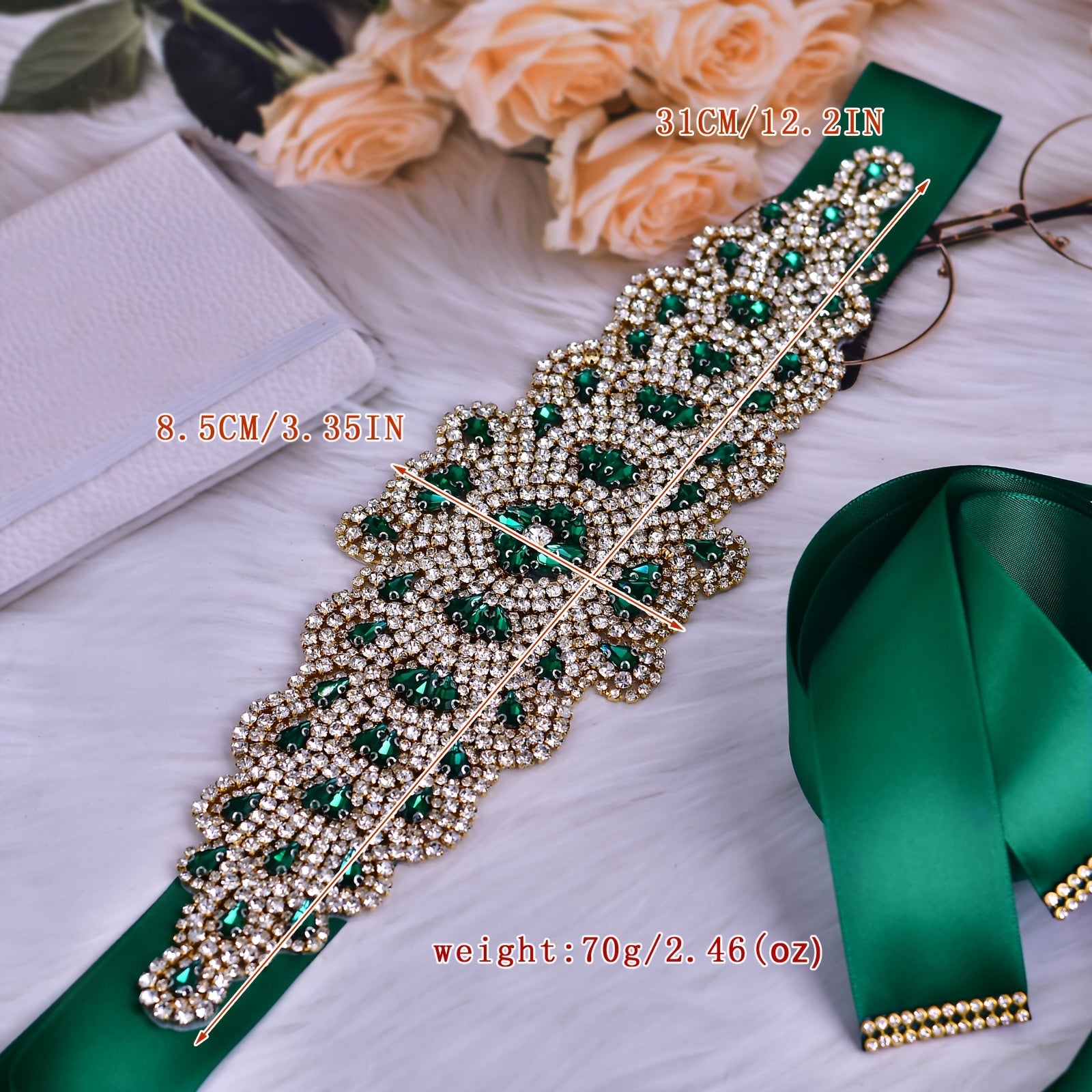 Cinturón de cinta de satén verde elegante con detalles de rhinestones para vestidos de novia y de noche