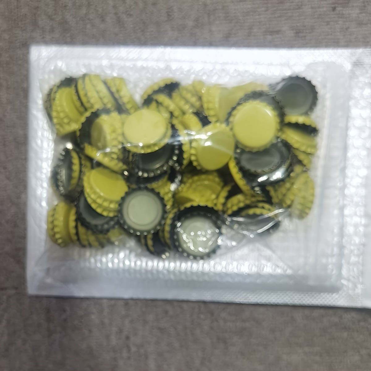 Golden Oxygen Absorbing Beer Bottle Caps 26mm PVC-Free Airtight Seal