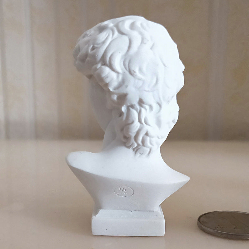 Miniature Home Decor Figurine for Living Room Art Ornament