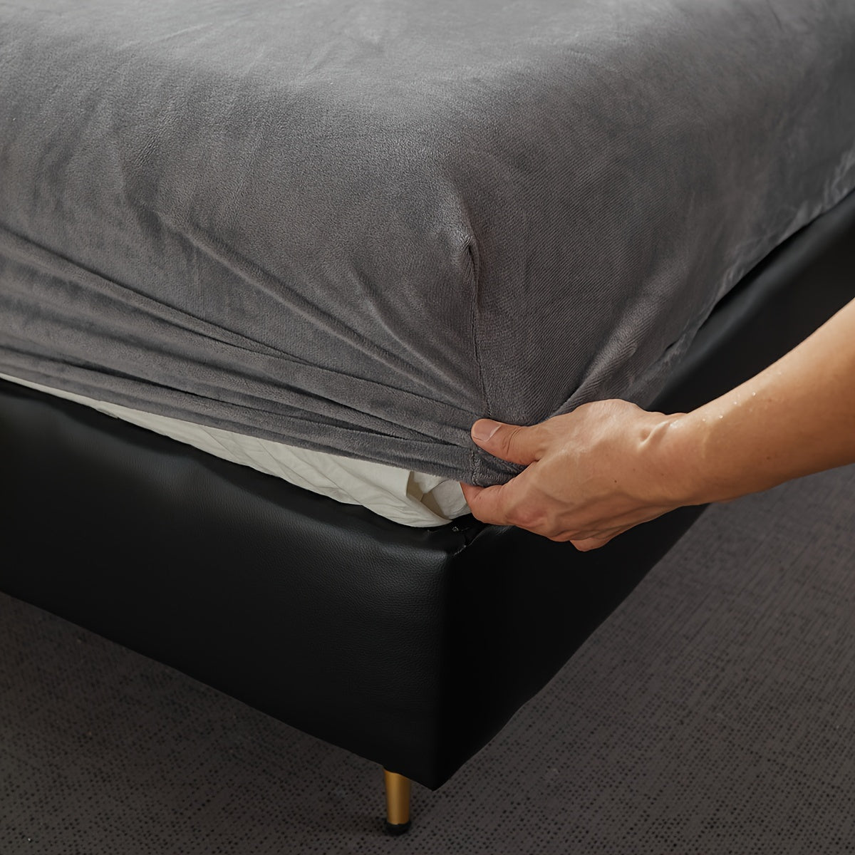 Velvet Fitted Sheet for All Seasons Deep Pocket Mattress Protector Solid Color