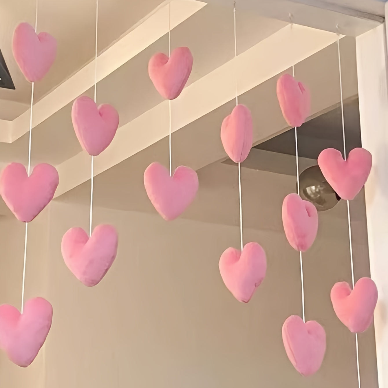 Siete piezas de adornos de corazón de durazno rosa para colgar en la puerta para decoraciones del Día de San Valentín