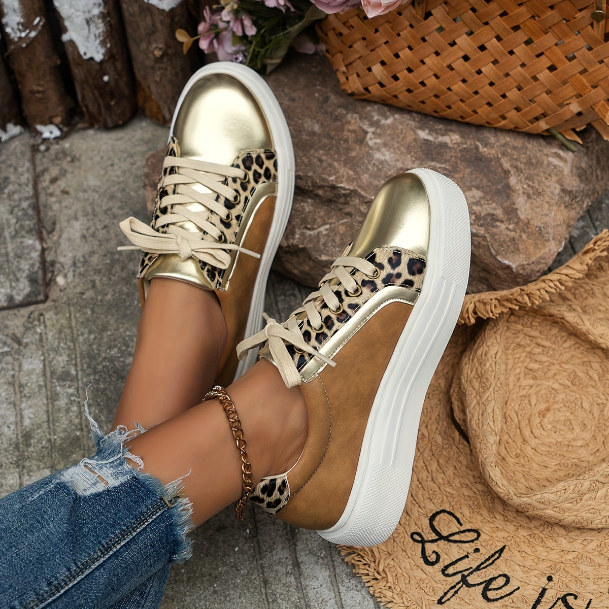 Women Casual Lace-Up Low-Top Shoes Black Comfort Sneakers