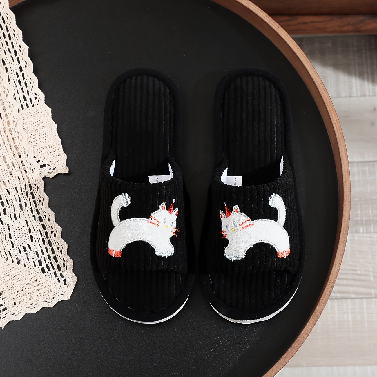 Women's Cartoon Cat Slip-On Slippers | EVA Sole Non-Slip Indoor House Shoes