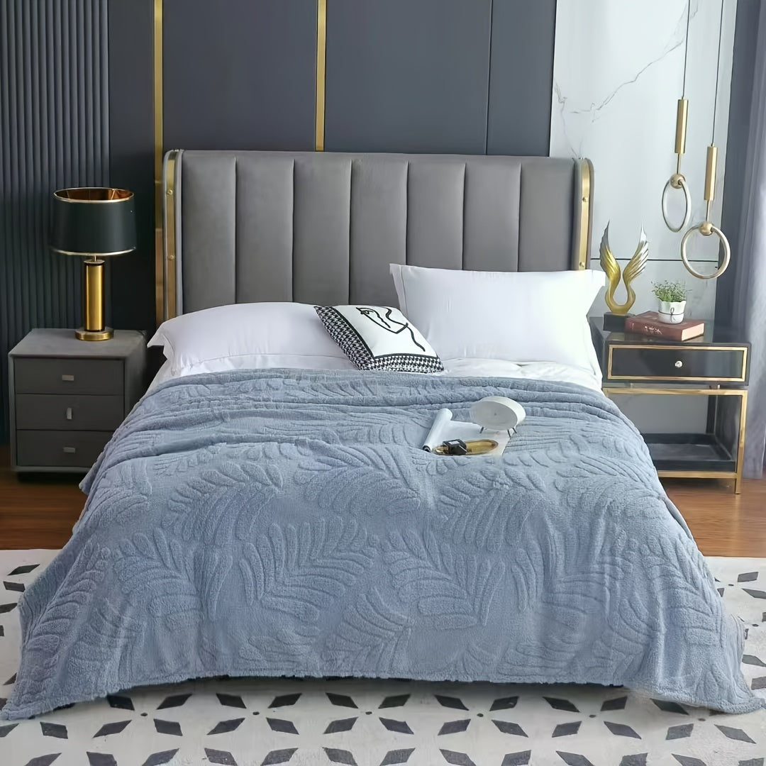 Fleece Throw Blanket White Plush Sofa Bed Cover All-Season Machine Washable