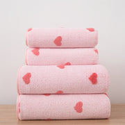 Poliester jakard yurak shaklidagi sochiq to'plami, 320GSM, Sevgi kuni va juftlik hammomida yil davomida foydalanish uchun mukammal.