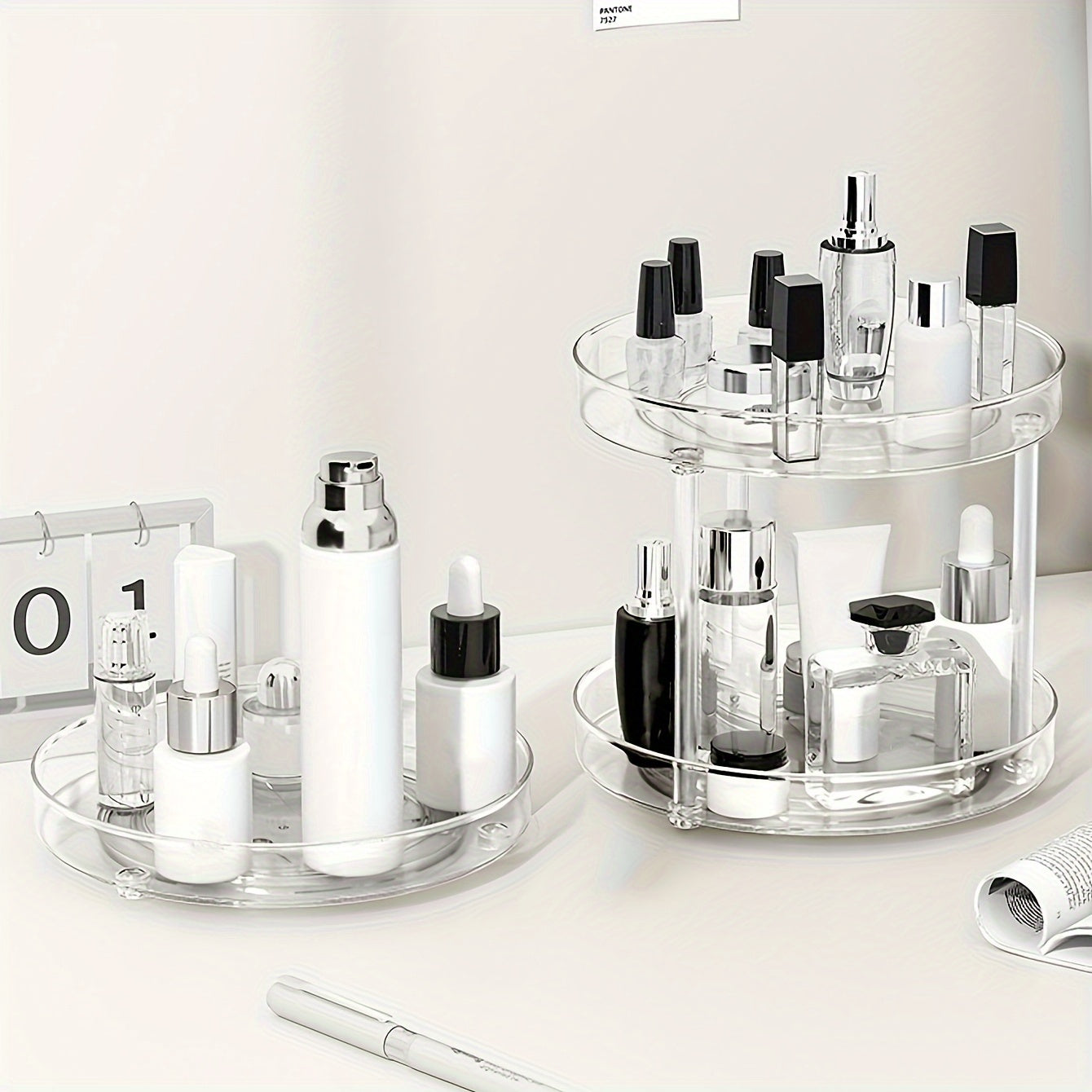 Clear Plastic Rotating Cosmetic Organizer Tray for Skincare and Perfumes