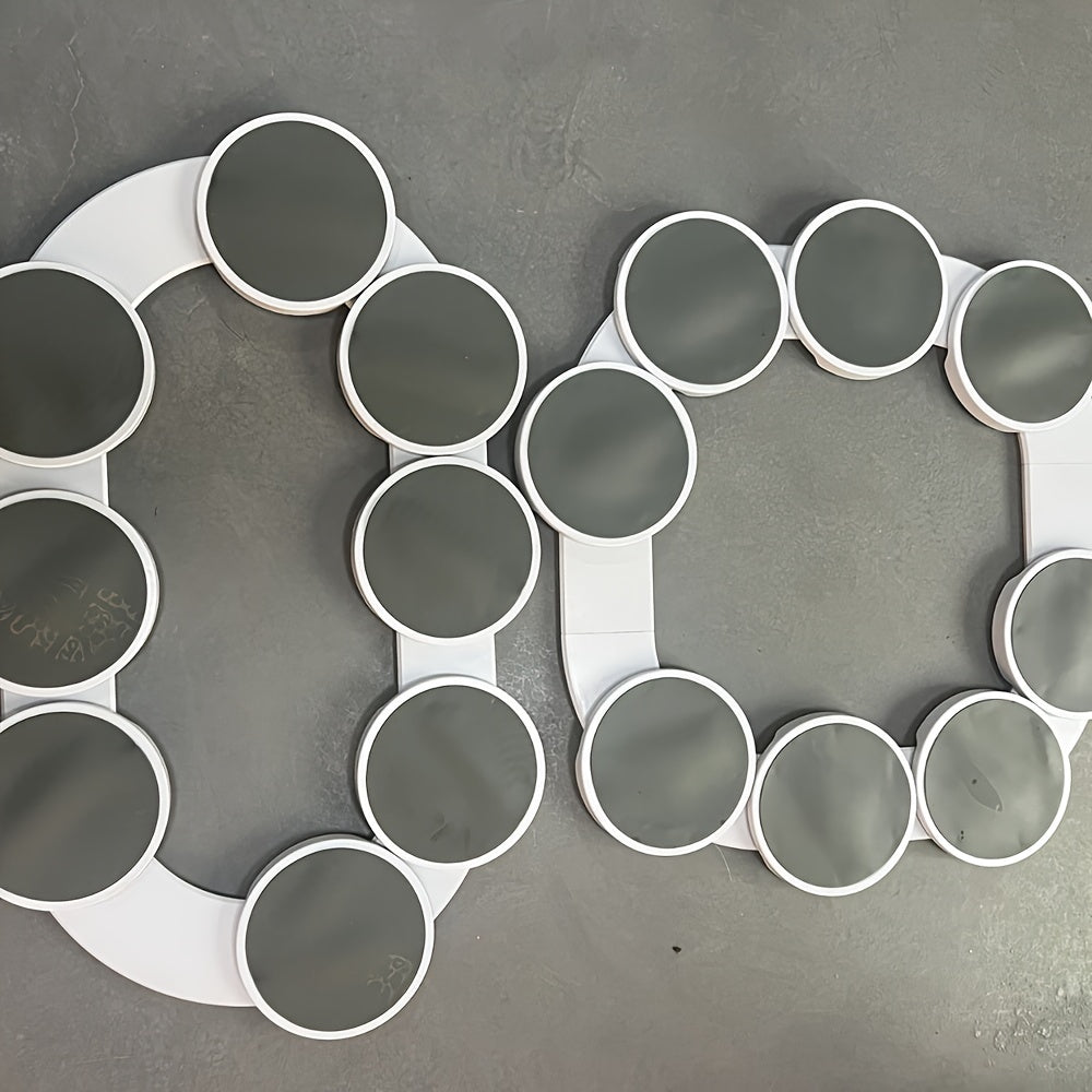 Portable meal tray for dining table with easy operation and anti-scald features