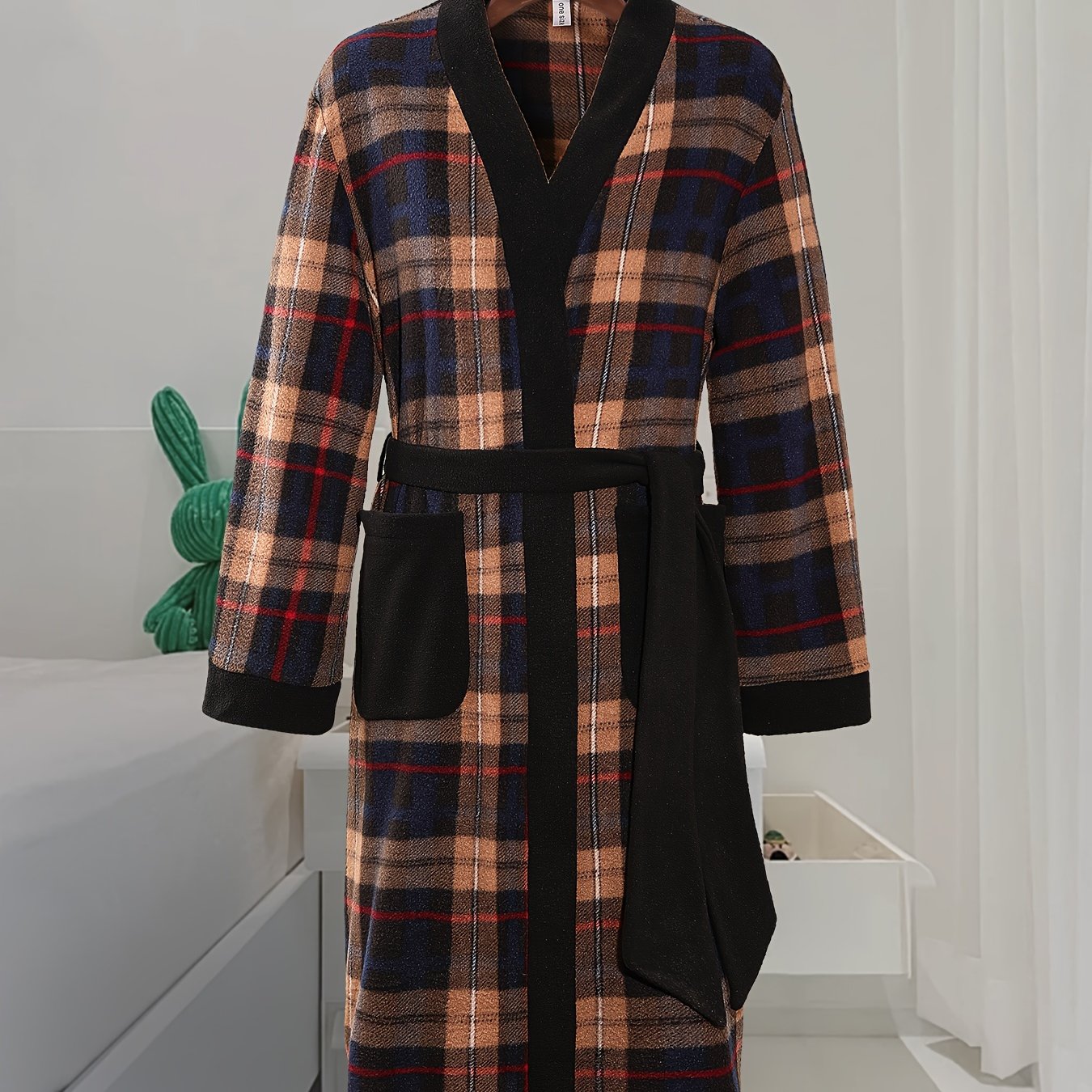 Men's Checkered Fleece Robe with Pockets, Long Sleeve, Fall Winter Lounge Nightwear