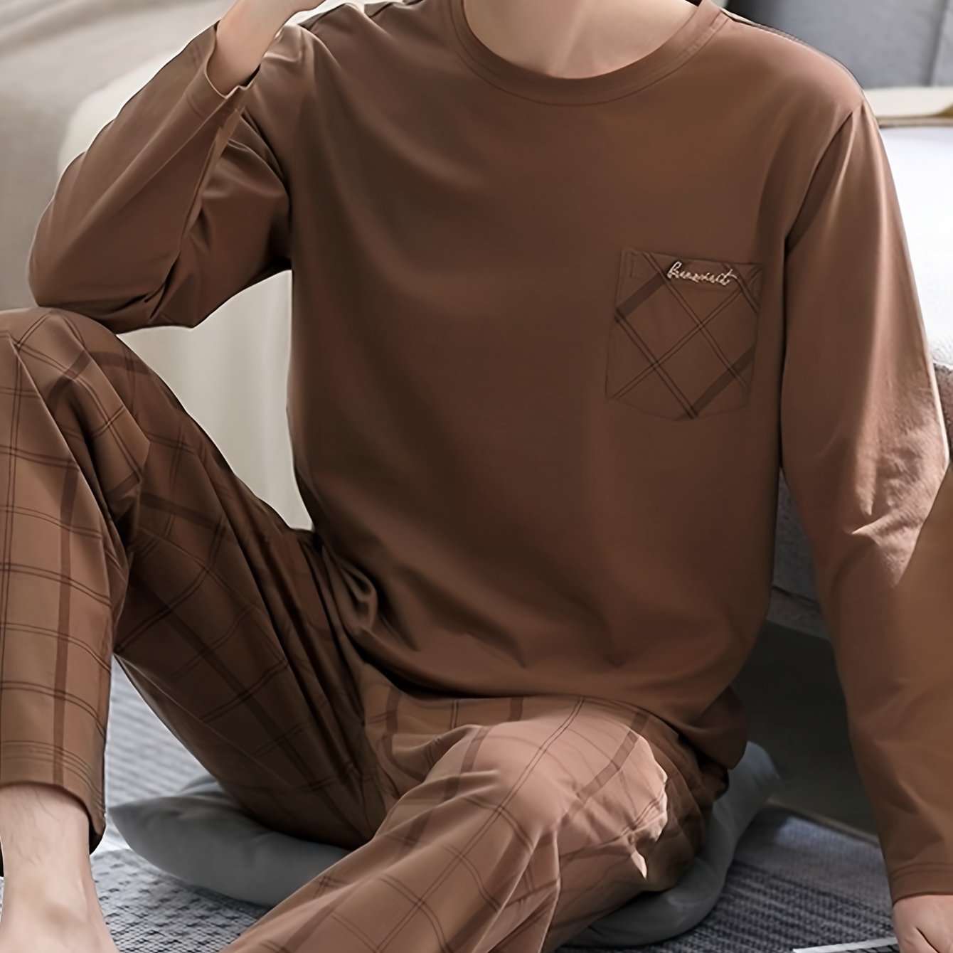 Men's Casual Pajama Set Long Sleeve Crew Neck Top Plaid Pants with Pockets Polyester Blend