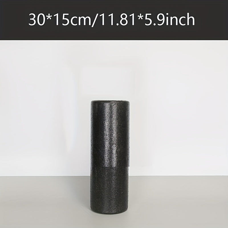 Черный ролик для йоги из высокоплотной пены средней жесткости для растяжки и восстановления мышц