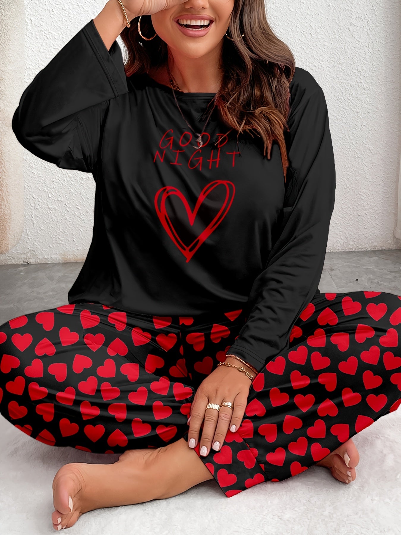 Plus Size Women's Cozy Heart Print Pajama Set Long Sleeve Pants Polyester Black White