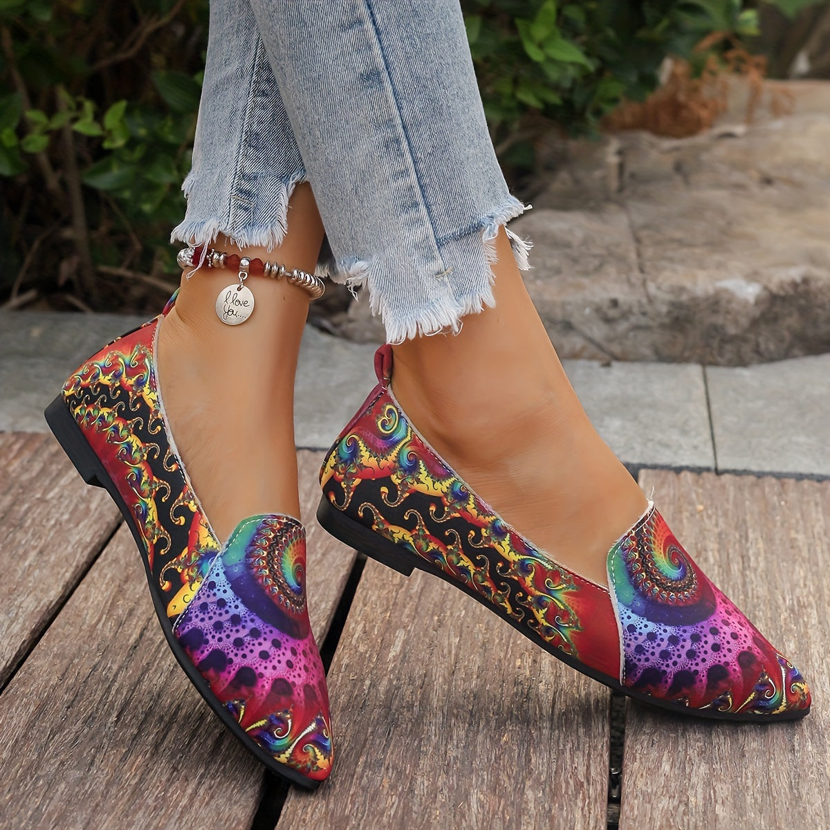 Women's Plus Size Slip-On Knit Flats with Non-Slip Soles and Swirl Pattern