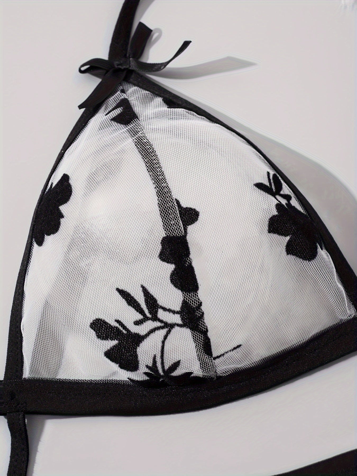 Conjunto de lencería sexy para mujer con vestido halter de escote en V profundo y tanga