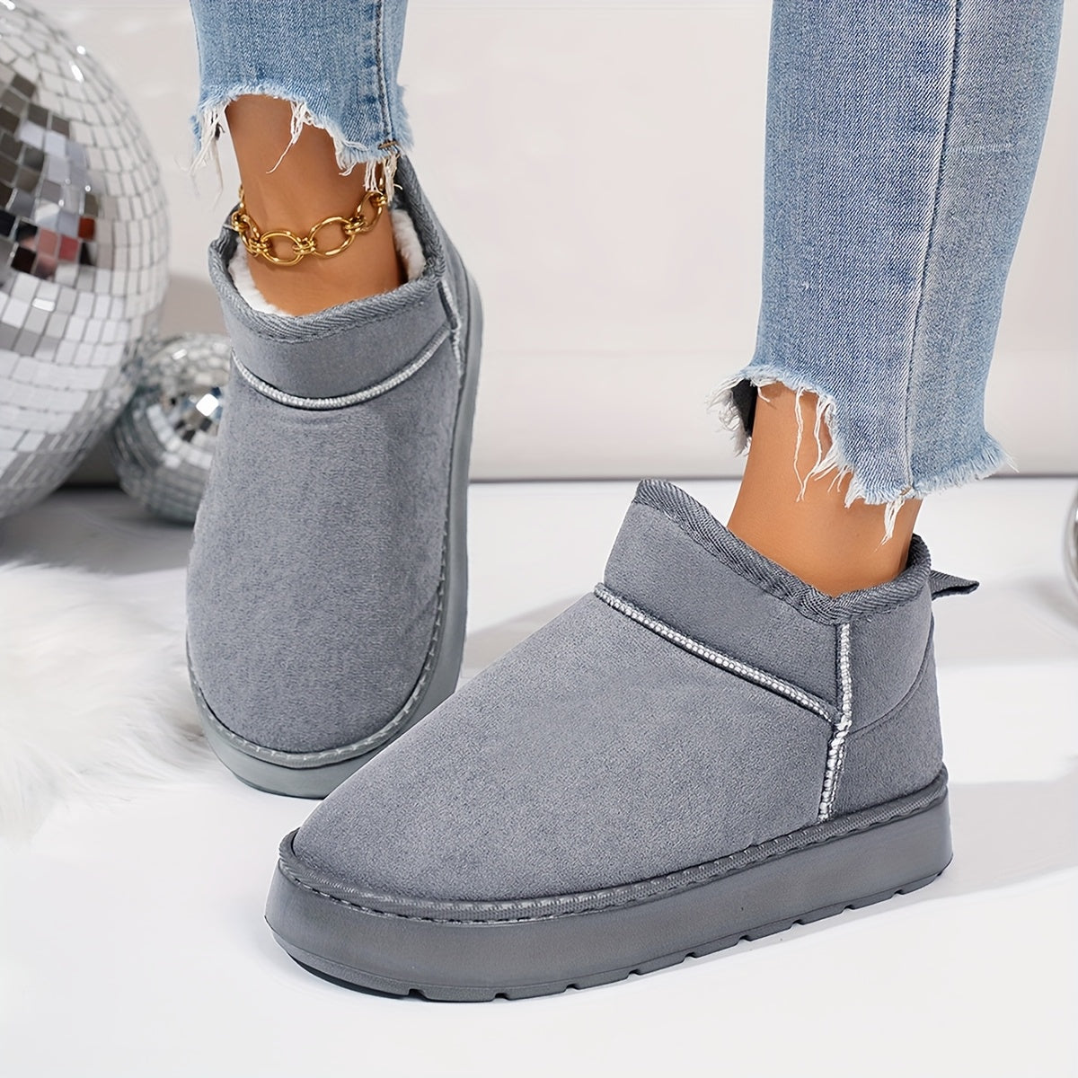 Women's Fleece Slippers with Gold Chain Ankle Strap, Non-Slip Sole, Plush Lining