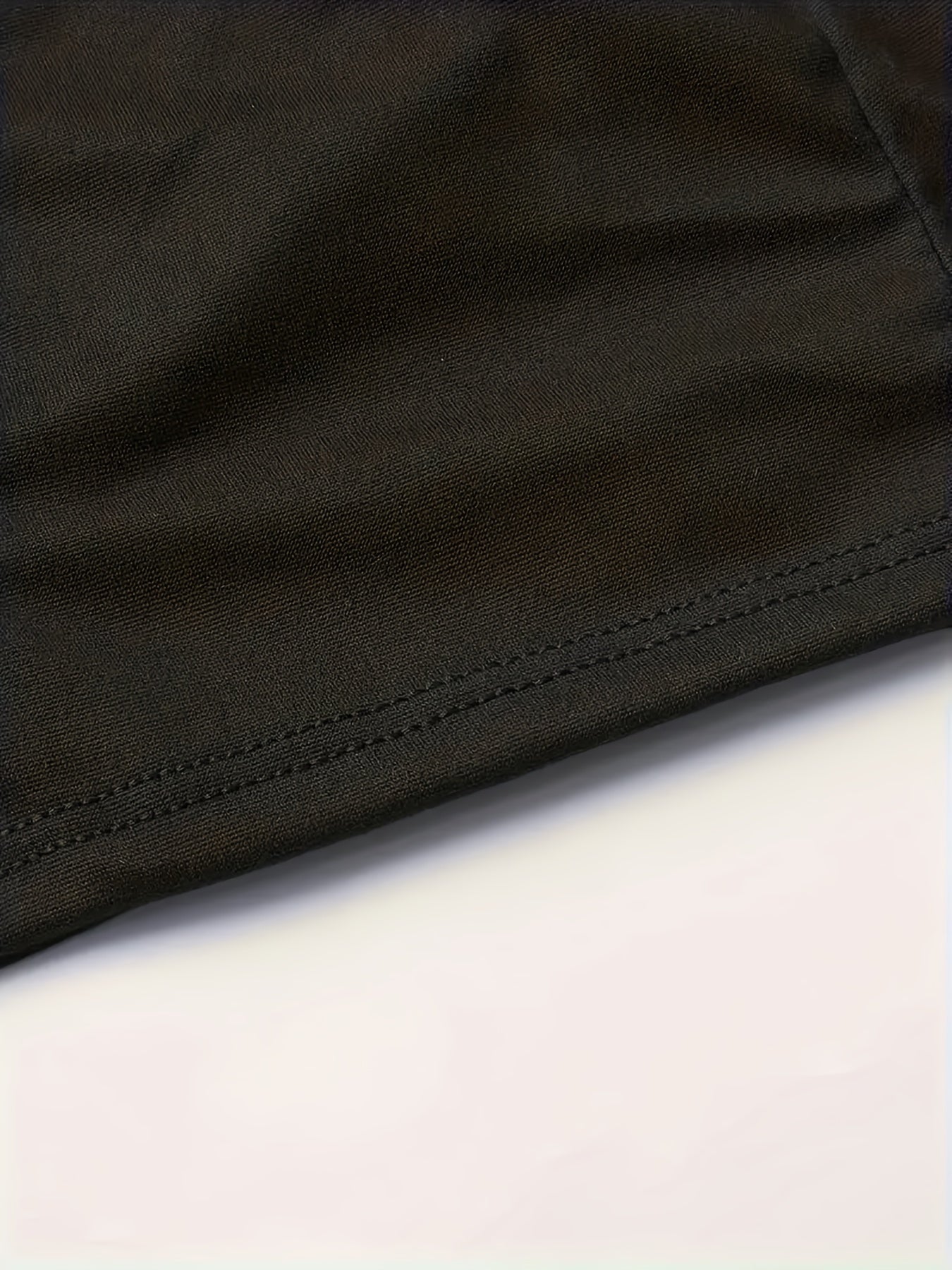 Erkaklar uchun 4 ta to'plam boxer shortlari, qulaylik va o'rtacha cho'zilish uchun elastan bilan birga mustahkam rangli polyester to'qima, kundalik kiyish uchun mukammal.