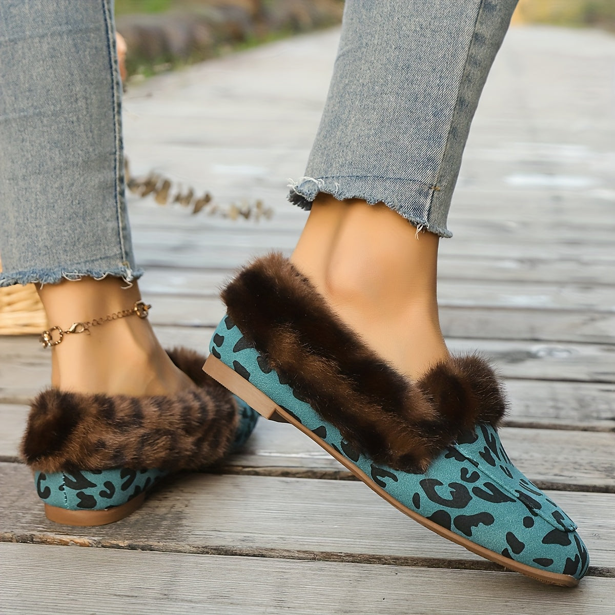 Women’s Leopard Print Plush Slippers Warm Faux Fur Indoor Shoes