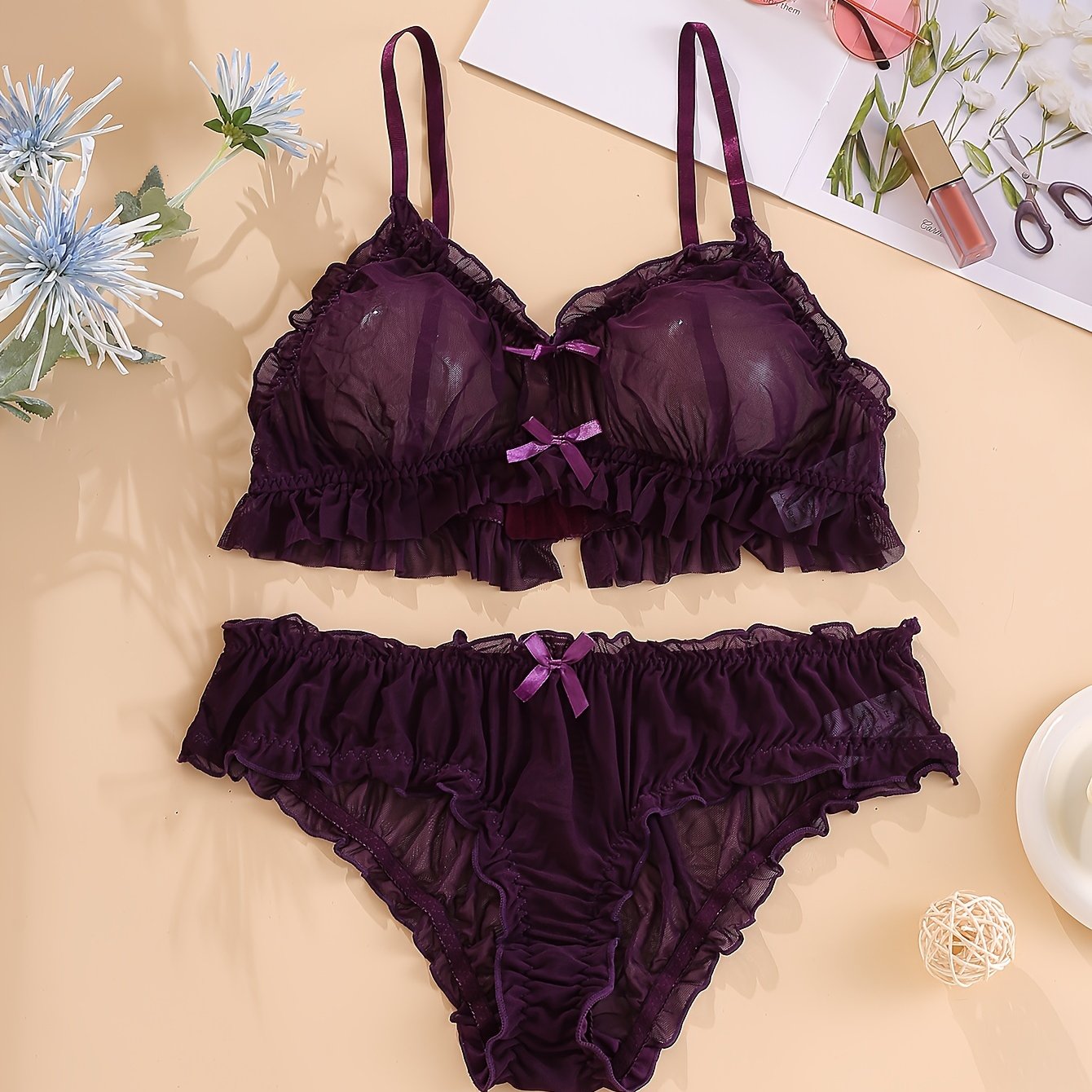 Conjunto de lencería floral de encaje para mujer con ribete de volante y sujetador y braga en triángulo adornados con lazo